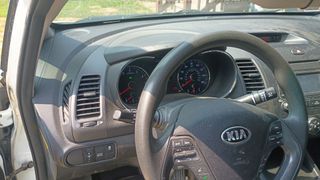 2016 Kia Forte LX - Interior Full Dashboard Image